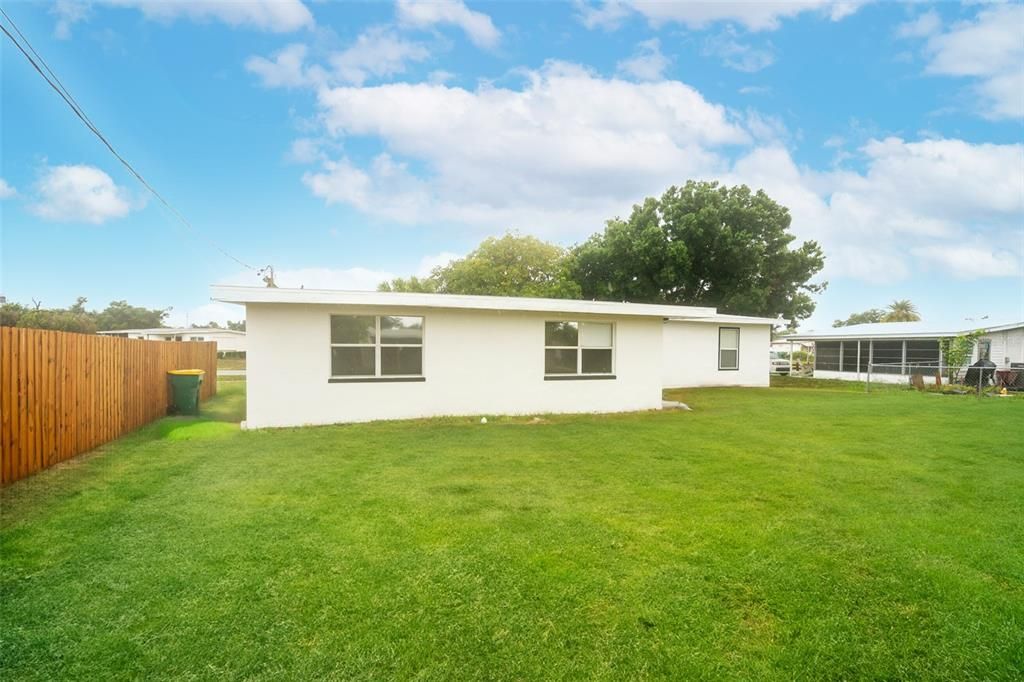 For Sale: $269,990 (4 beds, 2 baths, 1657 Square Feet)