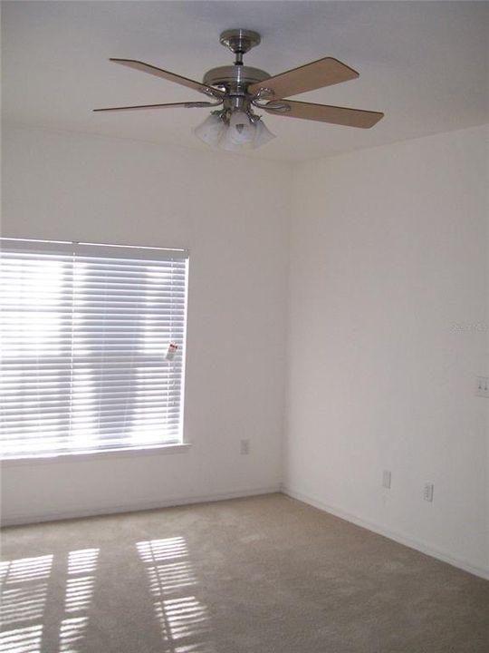 For Rent: $2,100 (3 beds, 2 baths, 1610 Square Feet)