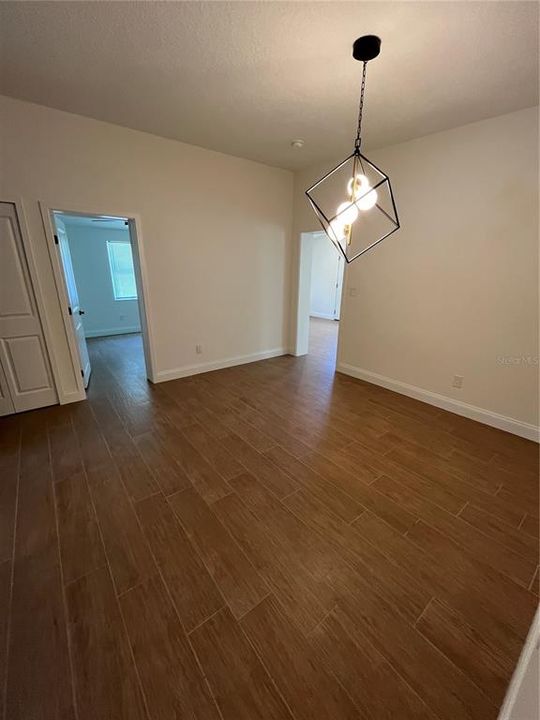 For Rent: $2,300 (3 beds, 2 baths, 1229 Square Feet)