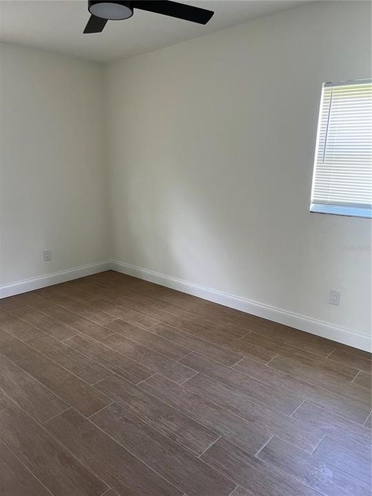 For Rent: $2,300 (3 beds, 2 baths, 1229 Square Feet)