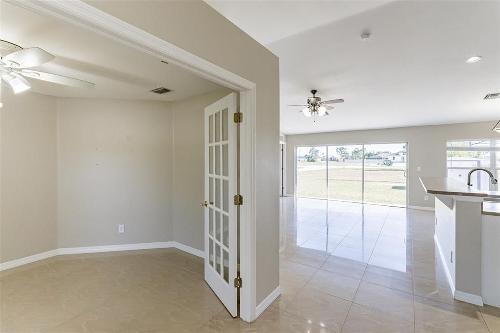 For Sale: $345,000 (3 beds, 2 baths, 1463 Square Feet)