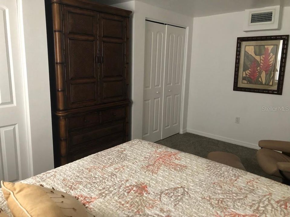 For Rent: $3,000 (3 beds, 2 baths, 1352 Square Feet)