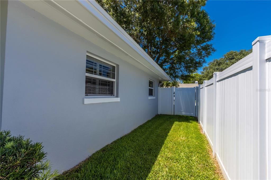 Active With Contract: $589,000 (3 beds, 2 baths, 1315 Square Feet)