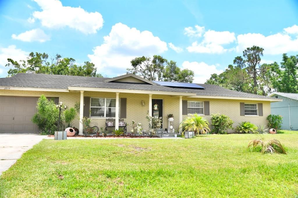 For Sale: $380,000 (3 beds, 2 baths, 1700 Square Feet)