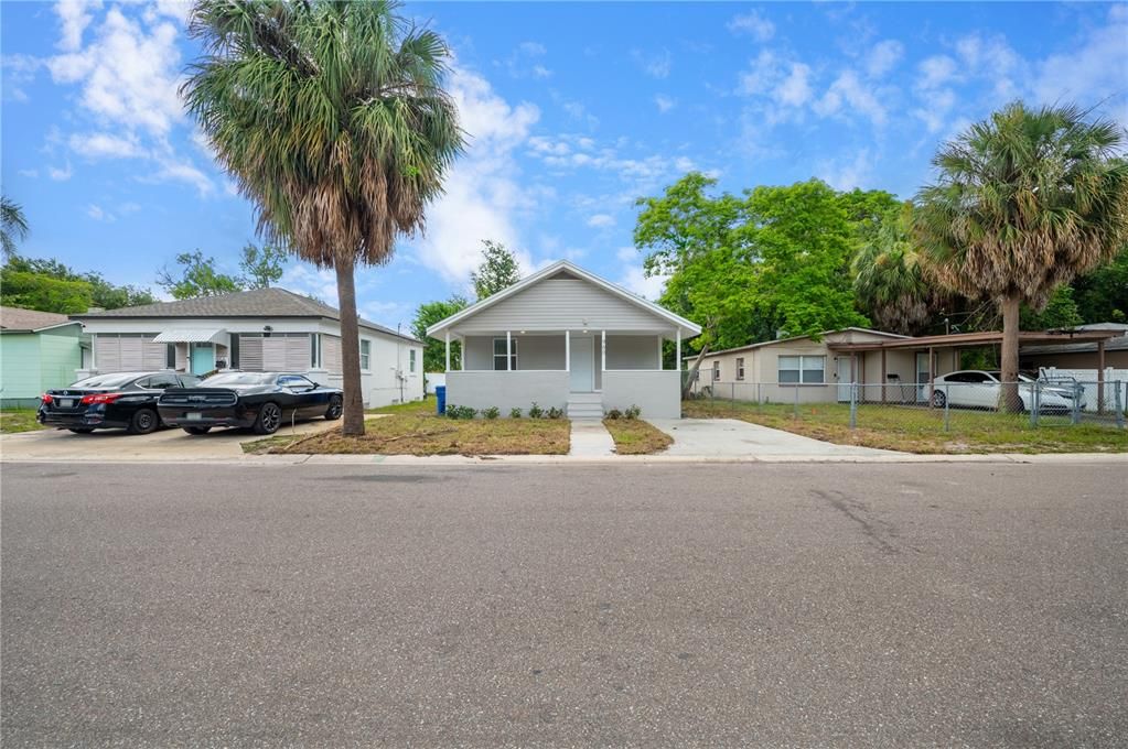 Active With Contract: $299,900 (4 beds, 2 baths, 1175 Square Feet)