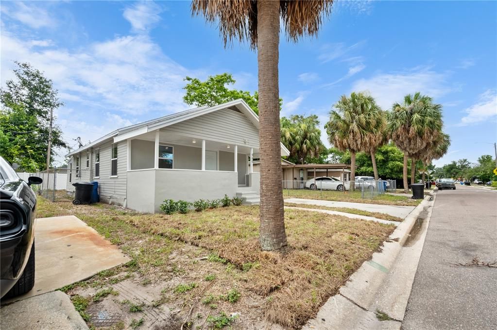 Active With Contract: $299,900 (4 beds, 2 baths, 1175 Square Feet)