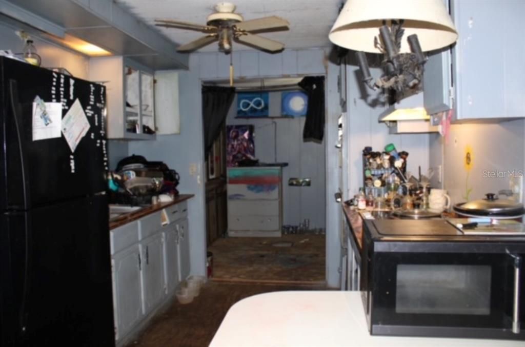 For Sale: $50,000 (3 beds, 2 baths, 1440 Square Feet)