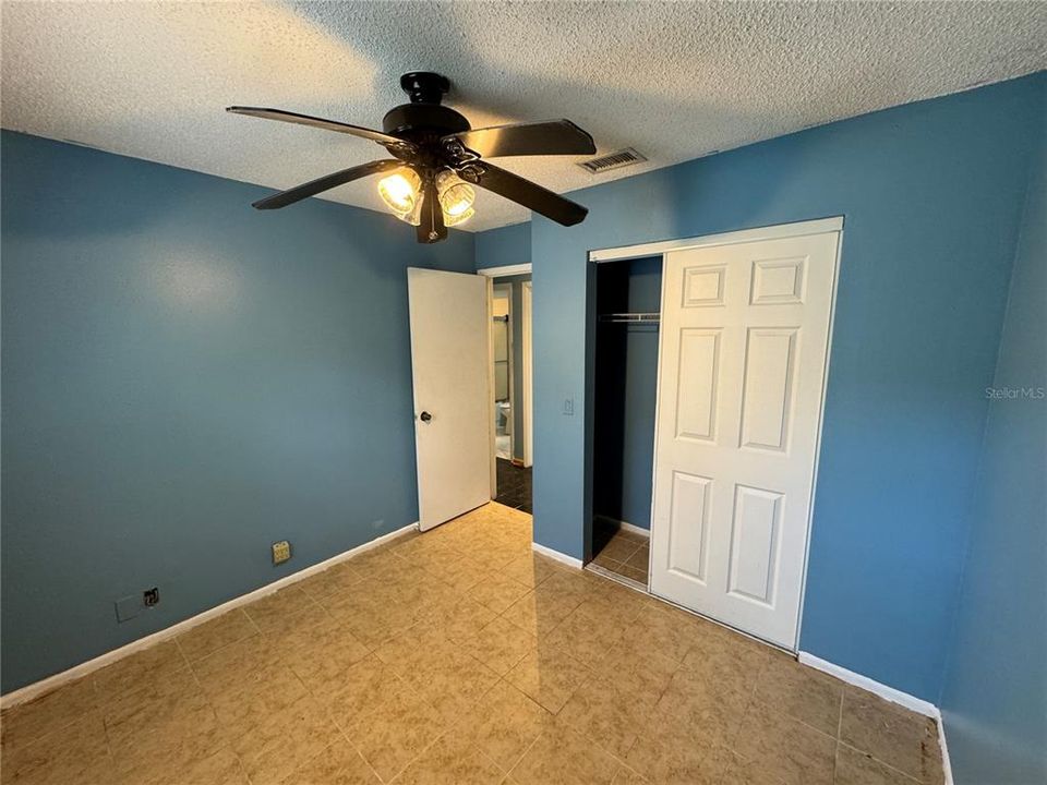 For Rent: $2,000 (3 beds, 2 baths, 925 Square Feet)