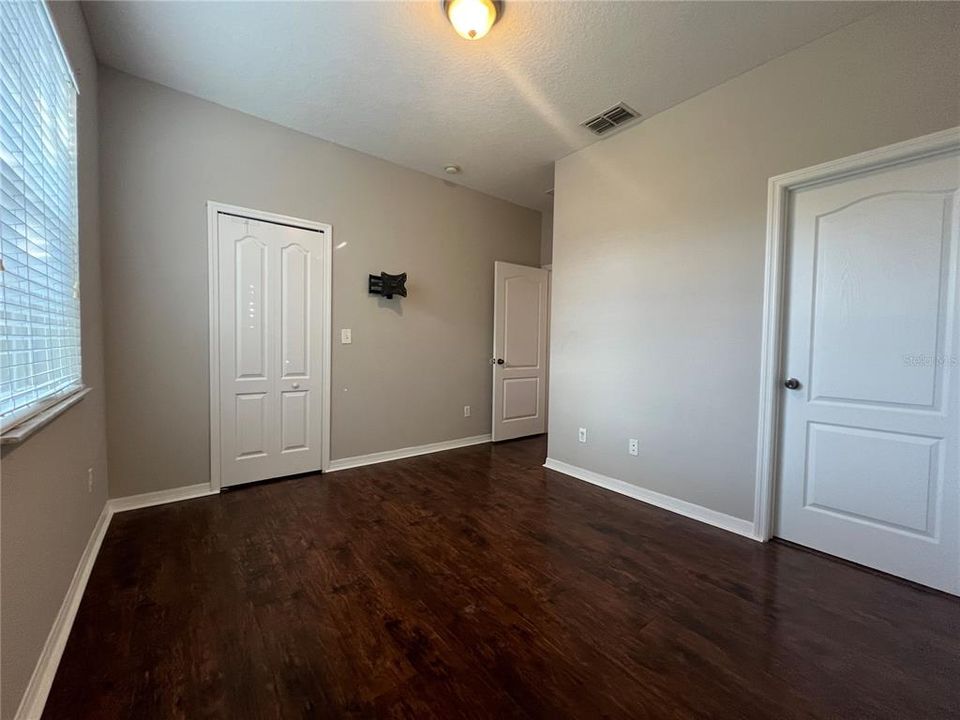 For Rent: $2,100 (2 beds, 2 baths, 1071 Square Feet)