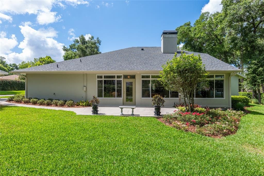 For Sale: $832,500 (3 beds, 2 baths, 3724 Square Feet)