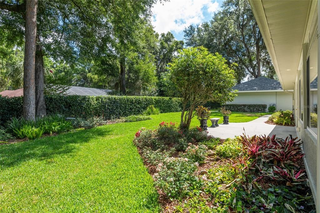 For Sale: $832,500 (3 beds, 2 baths, 3724 Square Feet)