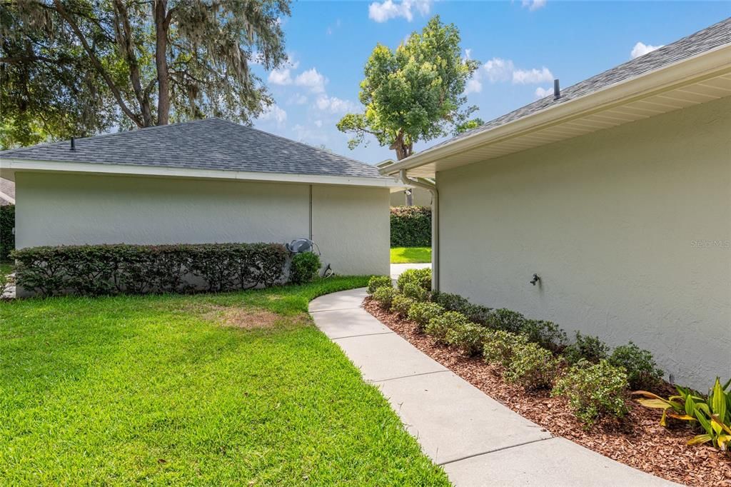 For Sale: $832,500 (3 beds, 2 baths, 3724 Square Feet)