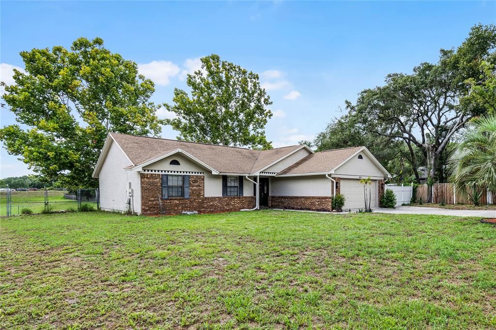 Active With Contract: $359,000 (3 beds, 2 baths, 1438 Square Feet)