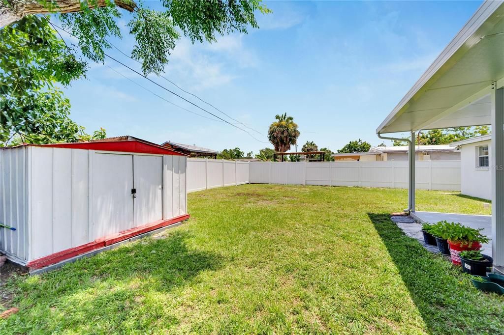 For Sale: $450,000 (3 beds, 2 baths, 1249 Square Feet)