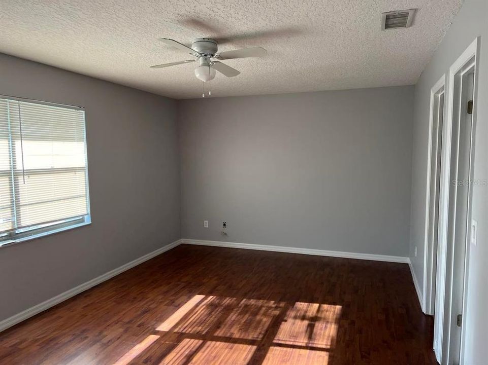 For Rent: $2,200 (3 beds, 2 baths, 1232 Square Feet)