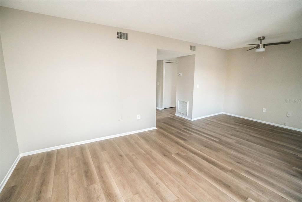 For Rent: $1,450 (1 beds, 1 baths, 650 Square Feet)