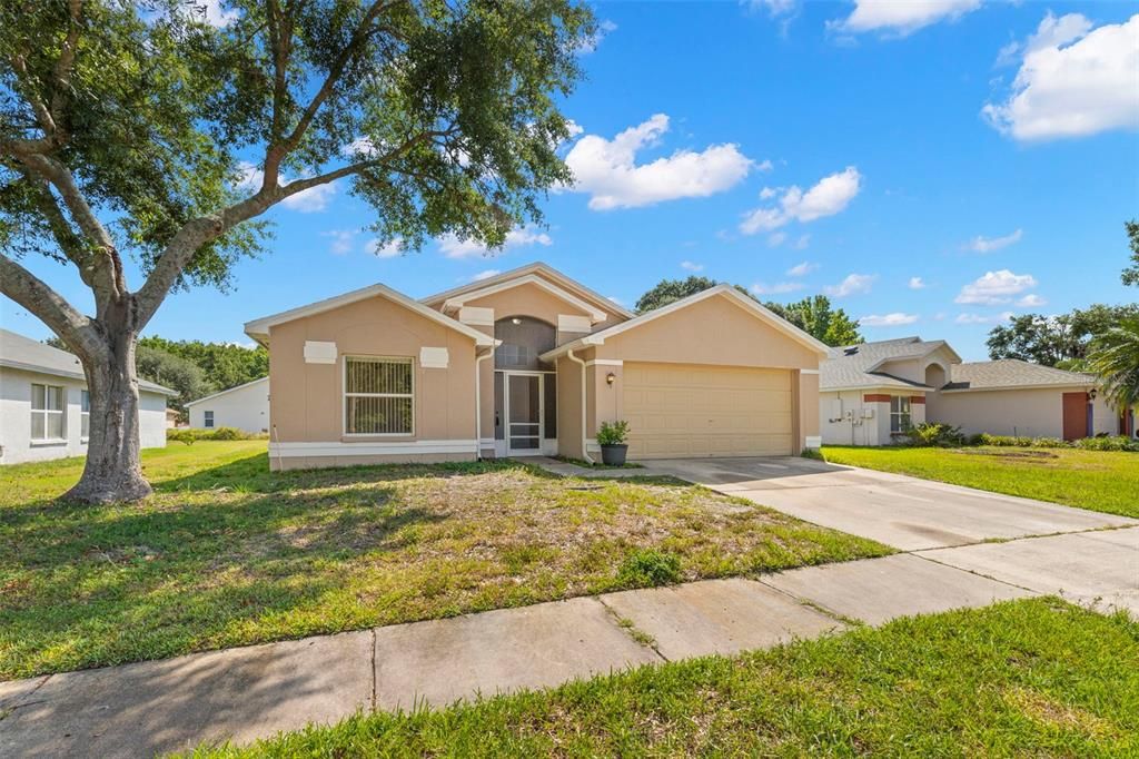 For Sale: $375,000 (3 beds, 2 baths, 1492 Square Feet)