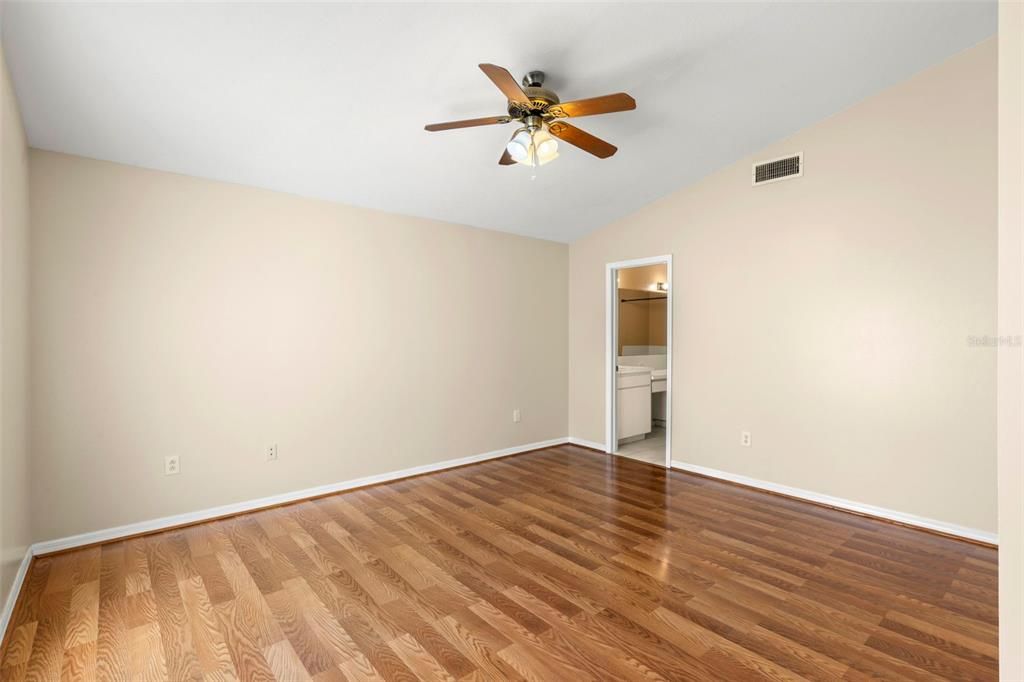 For Sale: $375,000 (3 beds, 2 baths, 1492 Square Feet)