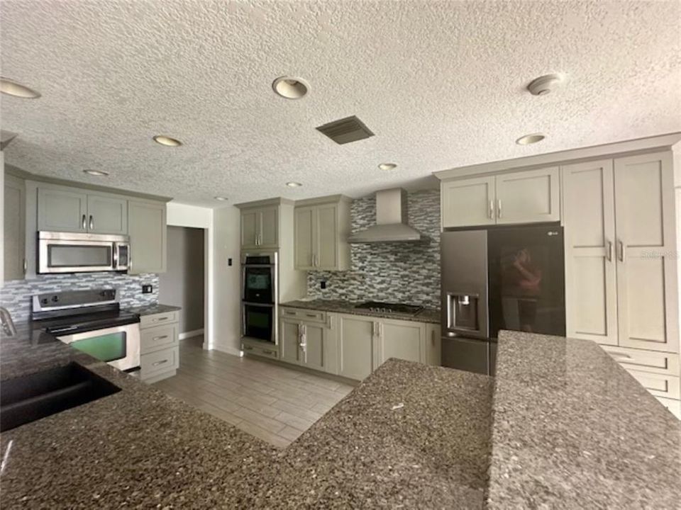 For Sale: $445,000 (4 beds, 2 baths, 2385 Square Feet)