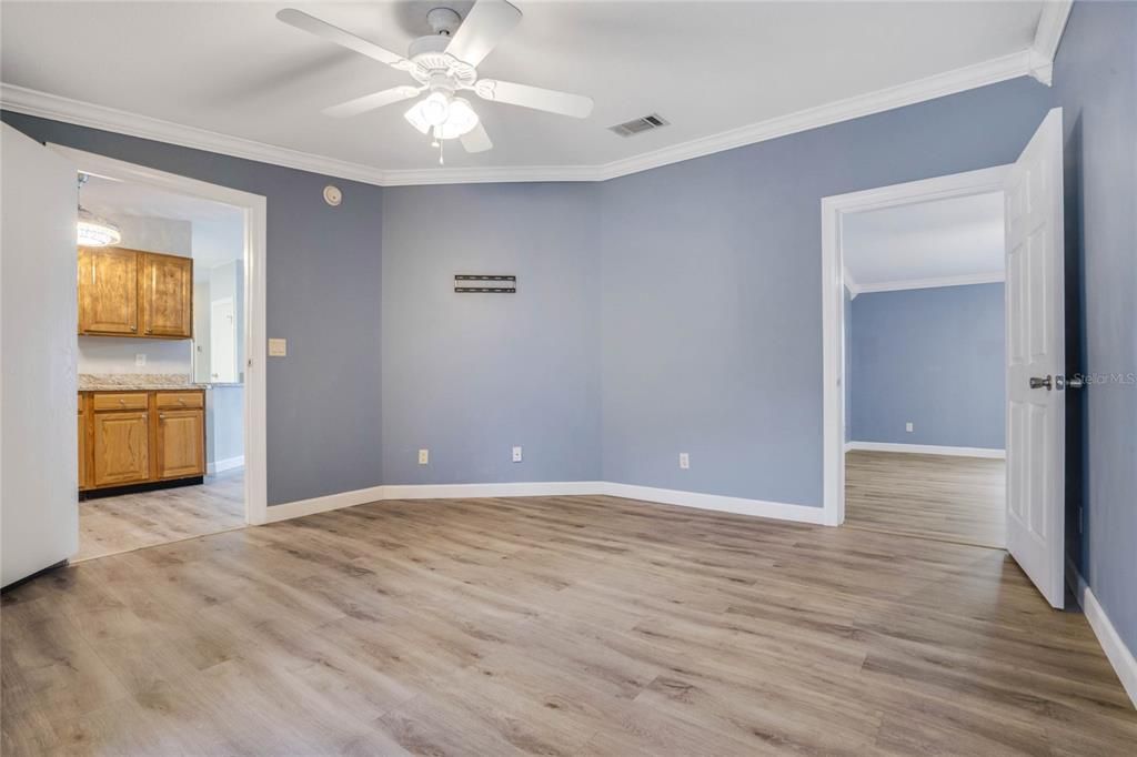 Active With Contract: $260,000 (4 beds, 2 baths, 2046 Square Feet)