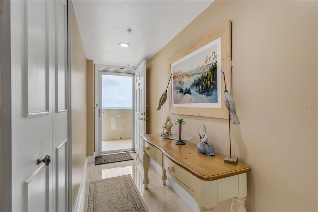 For Sale: $575,000 (2 beds, 2 baths, 1440 Square Feet)