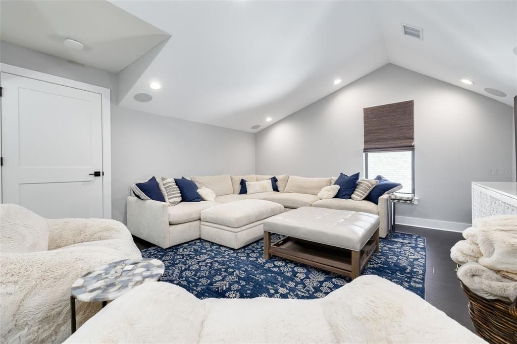 Active With Contract: $1,300,000 (4 beds, 3 baths, 2840 Square Feet)