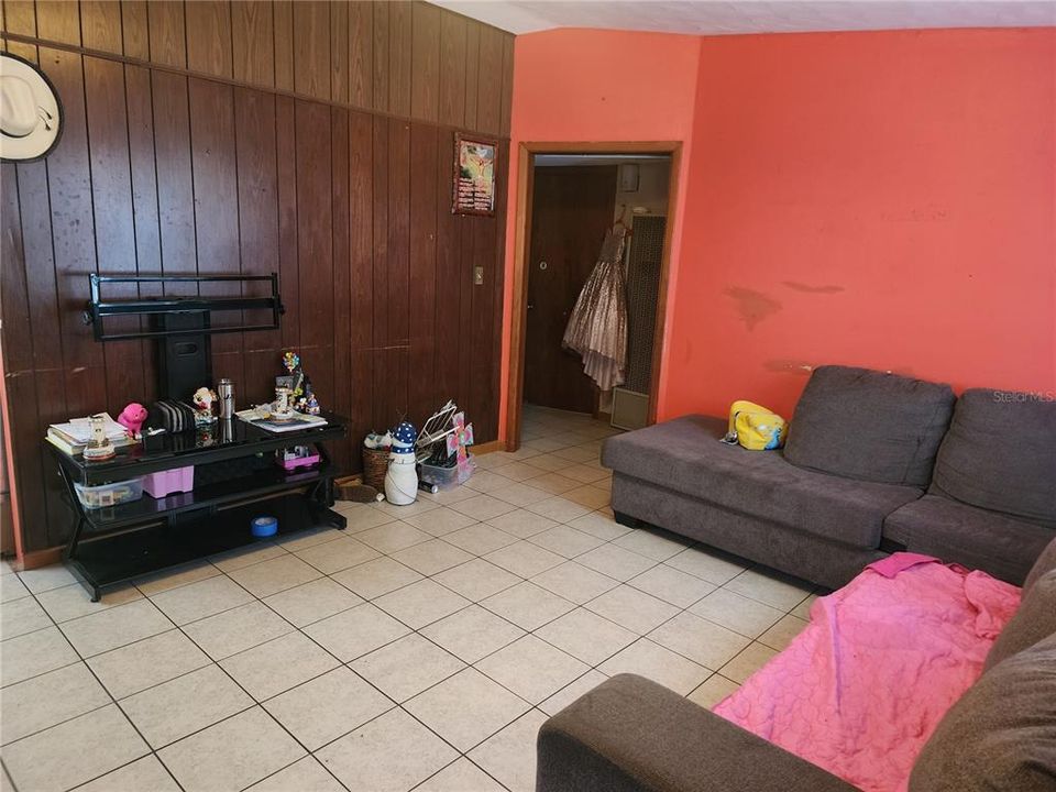 En Venta: $225,000 (4 camas, 2 baños, 1488 Pies cuadrados)