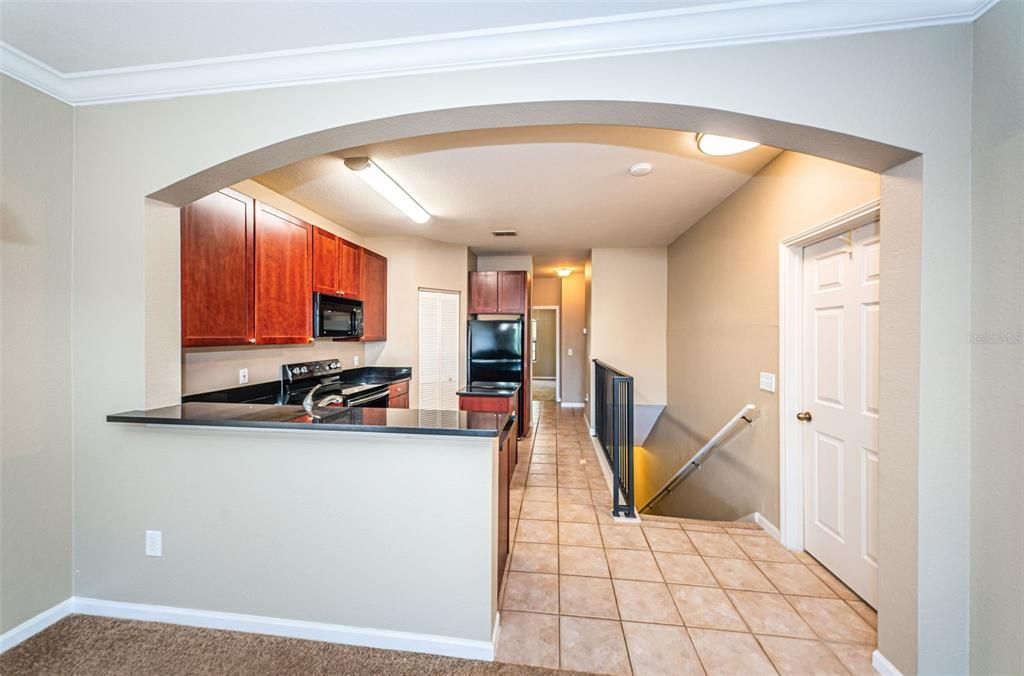 For Sale: $335,000 (2 beds, 2 baths, 1250 Square Feet)