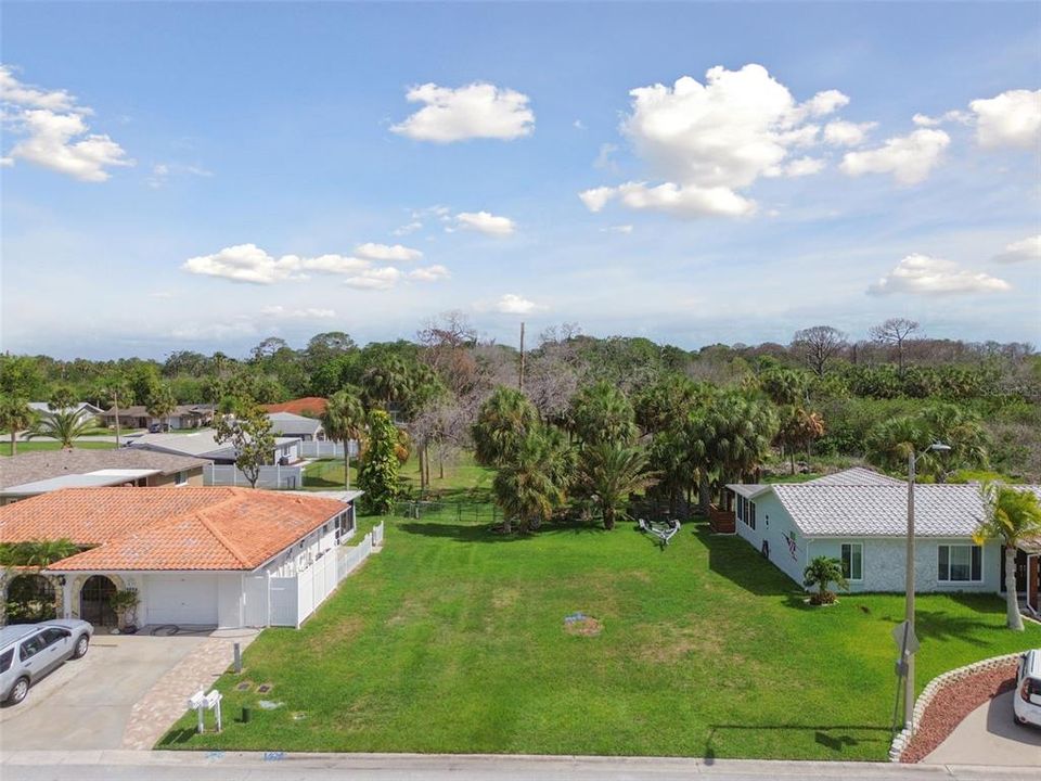 En Venta: $850,000 (10.12 acres)