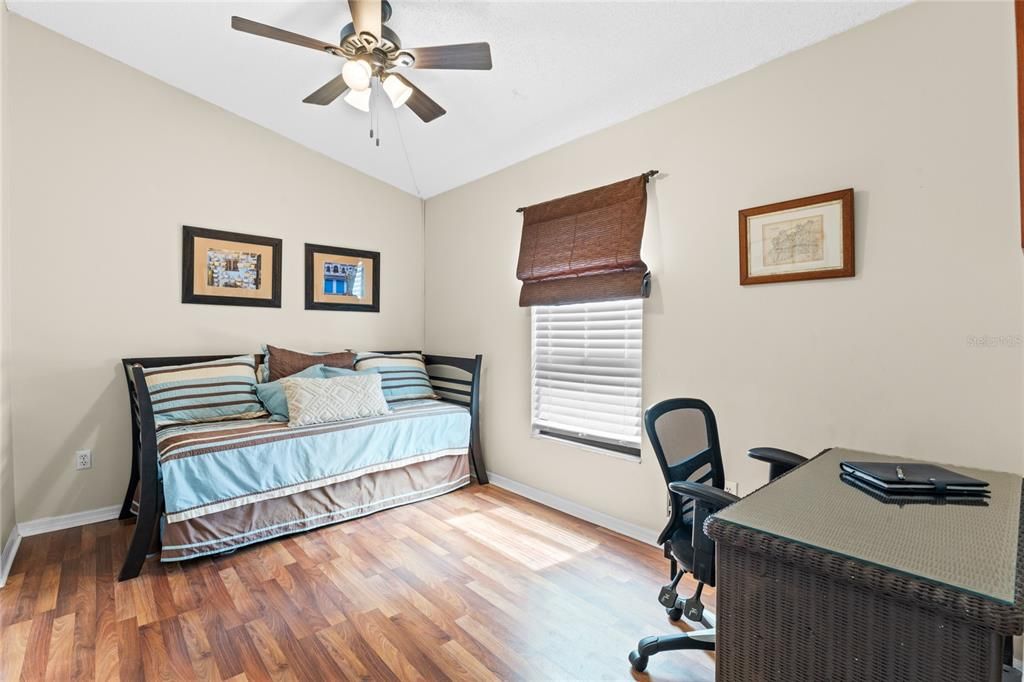 Guest bedroom with Walk in Closet