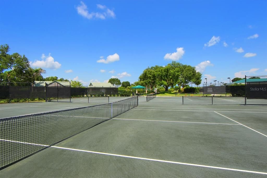 Laurel Oak Club tennis courts