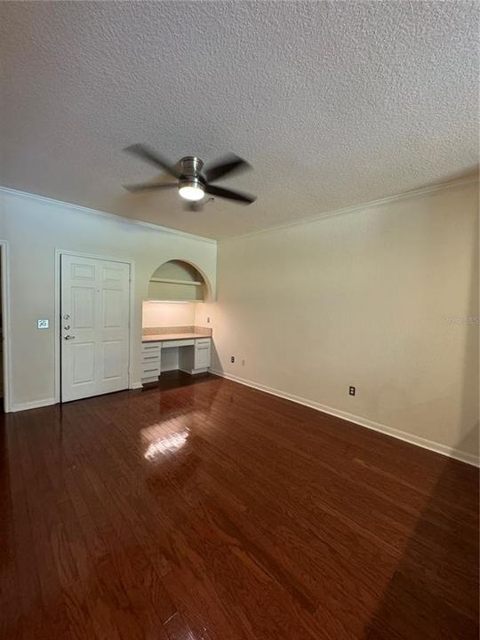 For Rent: $1,775 (1 beds, 1 baths, 645 Square Feet)