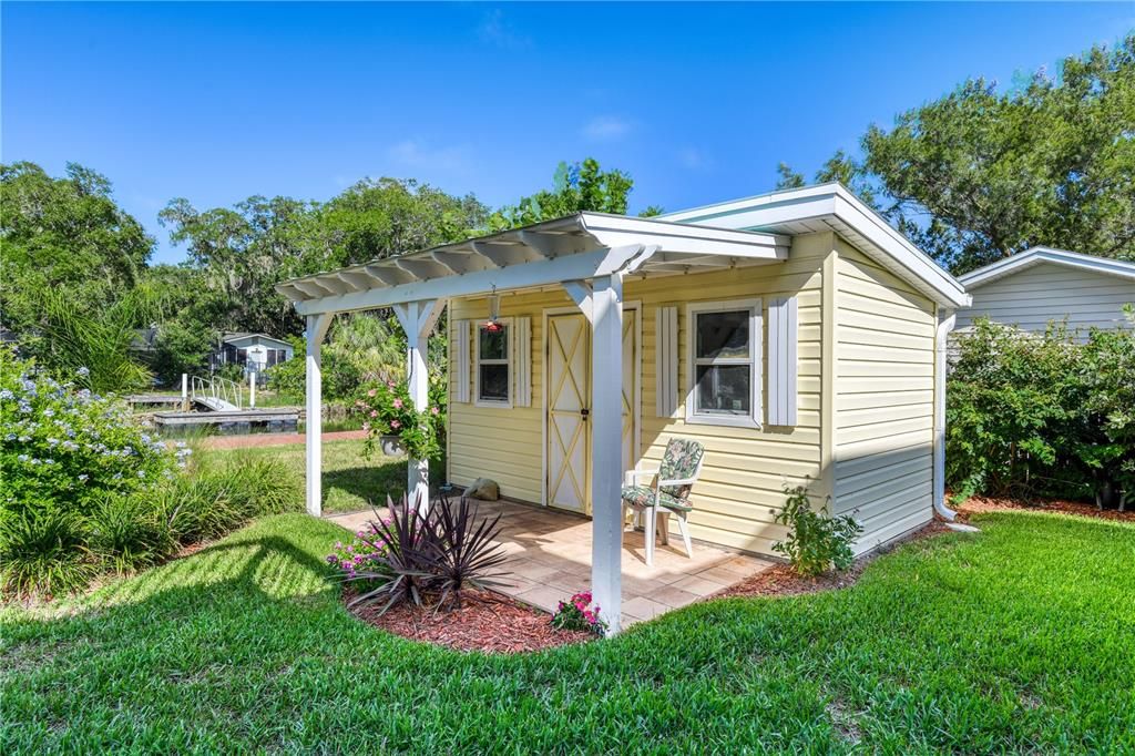 For Sale: $919,000 (3 beds, 2 baths, 2047 Square Feet)