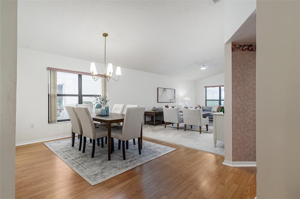 For Sale: $274,900 (2 beds, 2 baths, 1429 Square Feet)