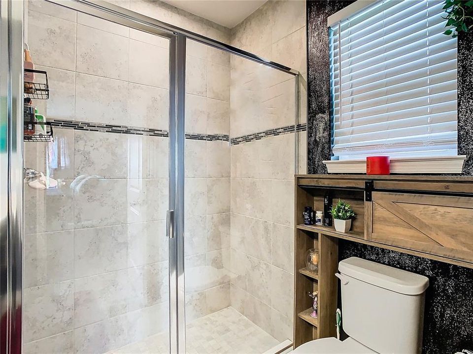 Ensuite walk in shower