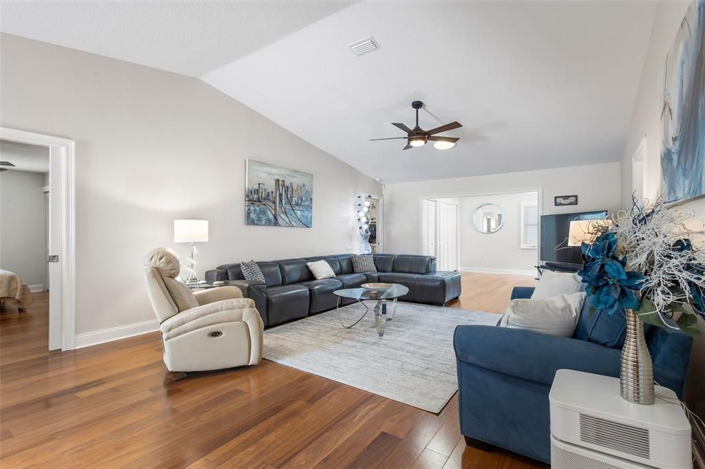 For Sale: $399,900 (3 beds, 2 baths, 2127 Square Feet)