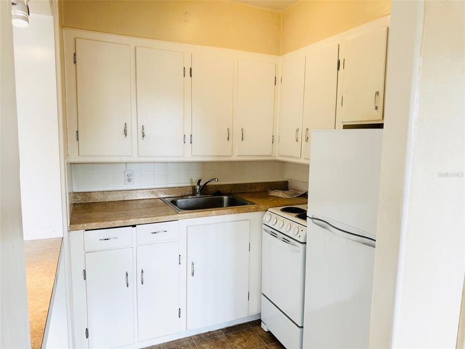 For Rent: $1,500 (1 beds, 1 baths, 750 Square Feet)