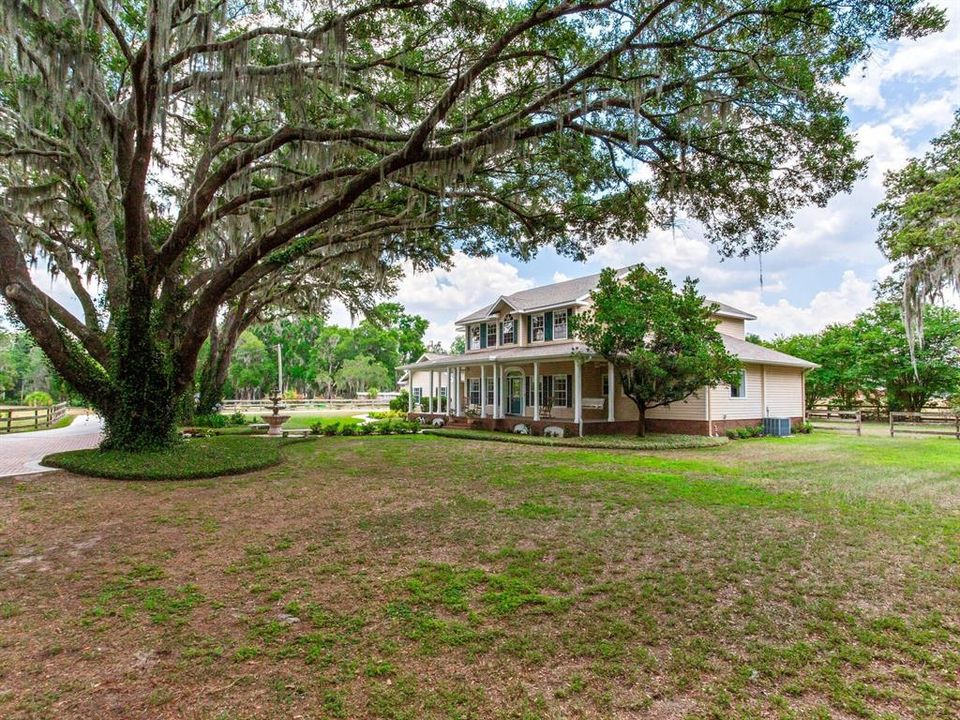 For Sale: $1,150,000 (4 beds, 3 baths, 3004 Square Feet)