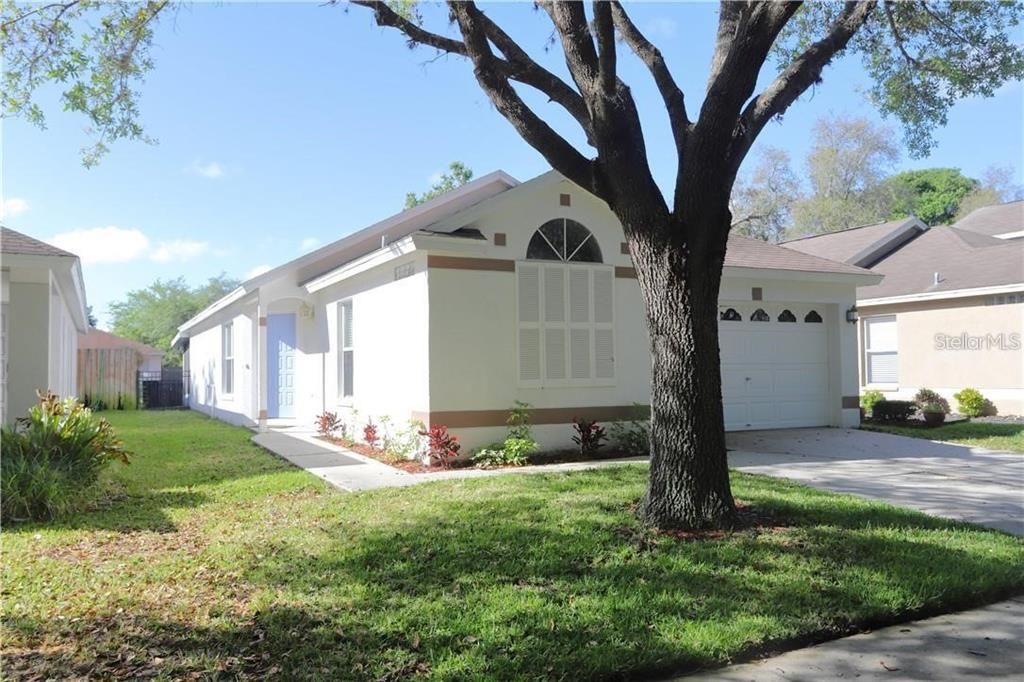 Active With Contract: $2,300 (4 beds, 2 baths, 1358 Square Feet)