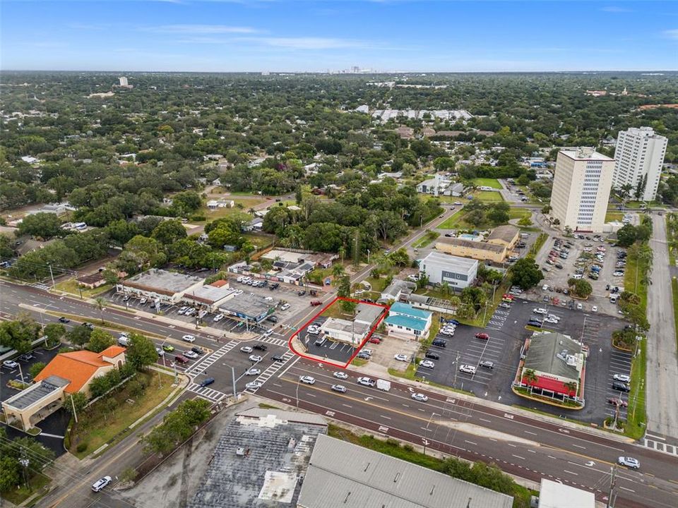 For Sale: $1,099,000 (2 beds, 2 baths, 2779 Square Feet)