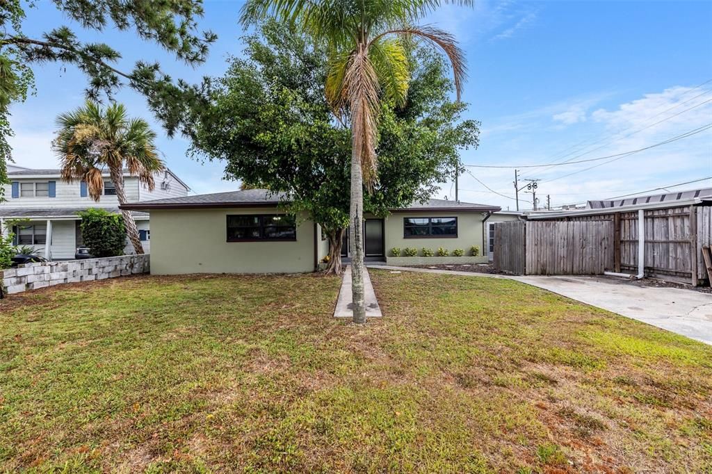 For Sale: $1,099,000 (2 beds, 2 baths, 2779 Square Feet)