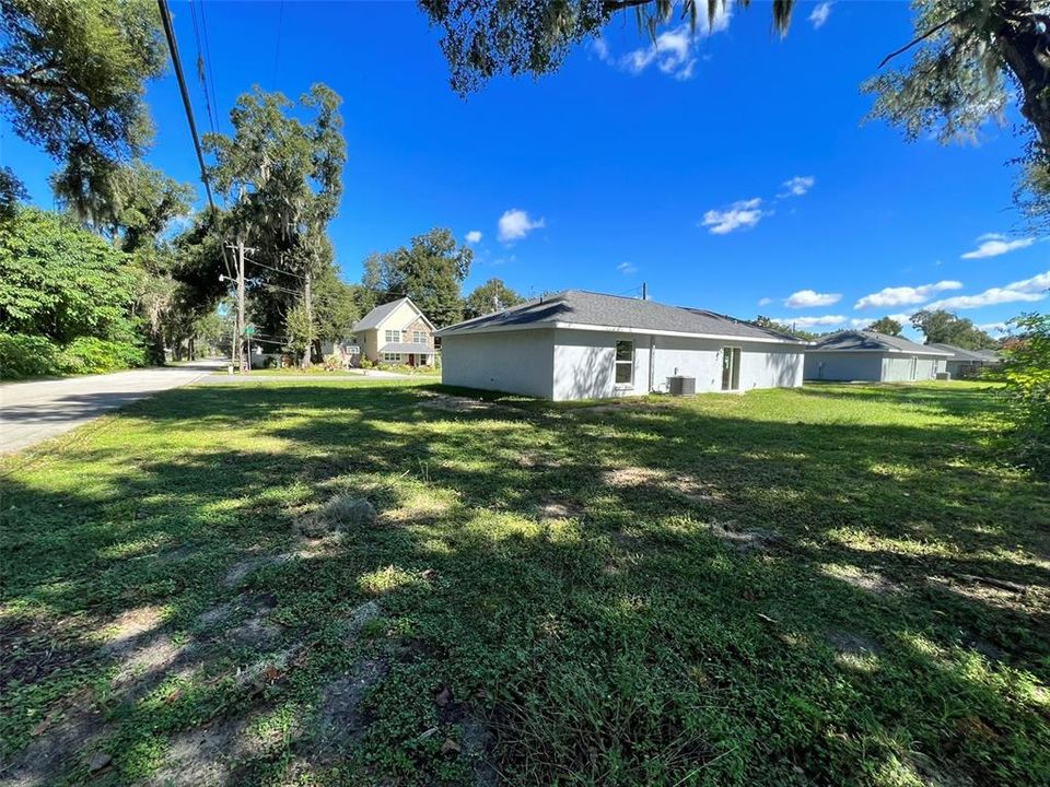 For Sale: $235,000 (3 beds, 2 baths, 1173 Square Feet)