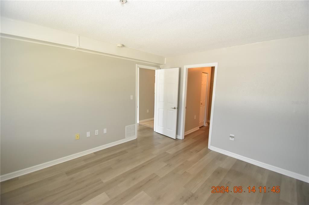 For Rent: $2,150 (2 beds, 2 baths, 792 Square Feet)