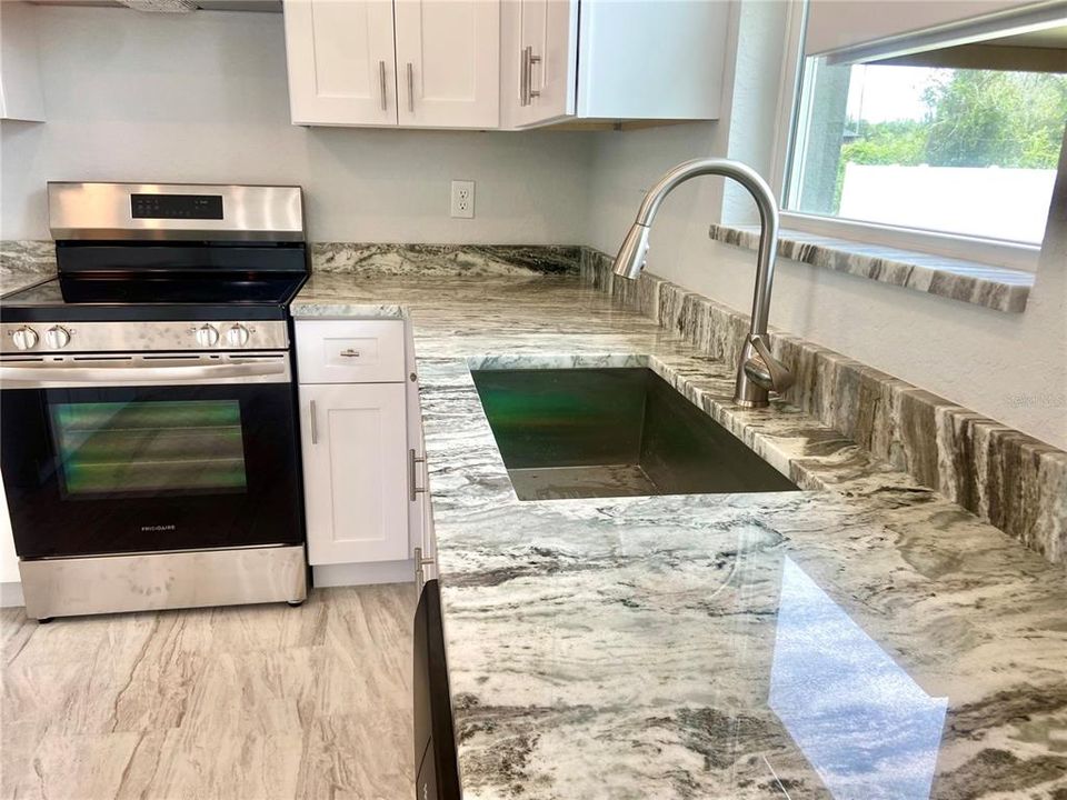 kitchen farm house style sink