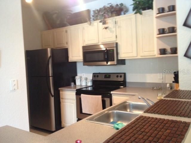 For Rent: $1,650 (2 beds, 2 baths, 1048 Square Feet)