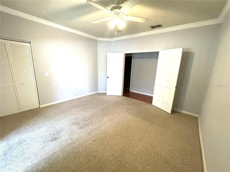 For Rent: $2,200 (3 beds, 2 baths, 1405 Square Feet)