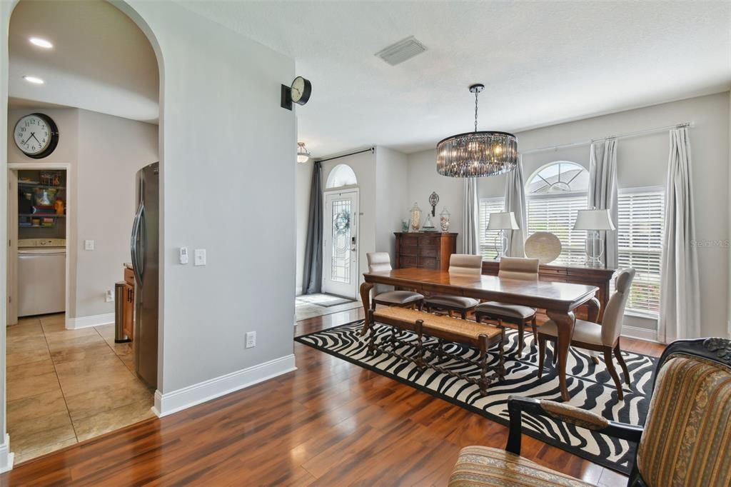 For Sale: $389,900 (3 beds, 2 baths, 1824 Square Feet)