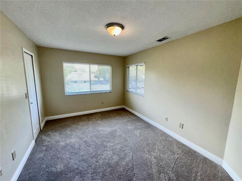 For Rent: $1,750 (2 beds, 2 baths, 956 Square Feet)
