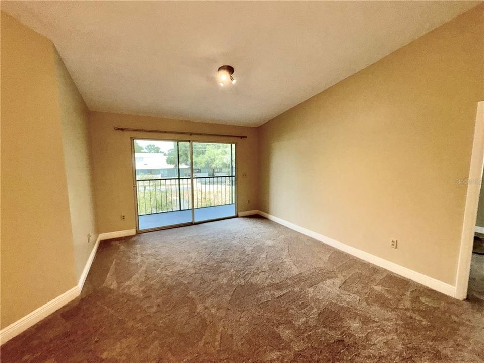 For Rent: $1,750 (2 beds, 2 baths, 956 Square Feet)