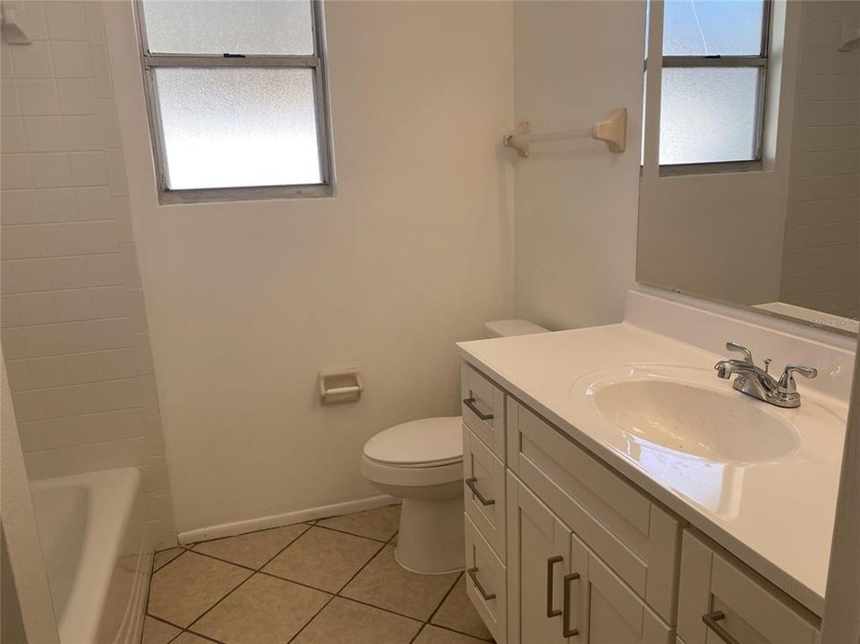 For Rent: $2,275 (3 beds, 2 baths, 1770 Square Feet)